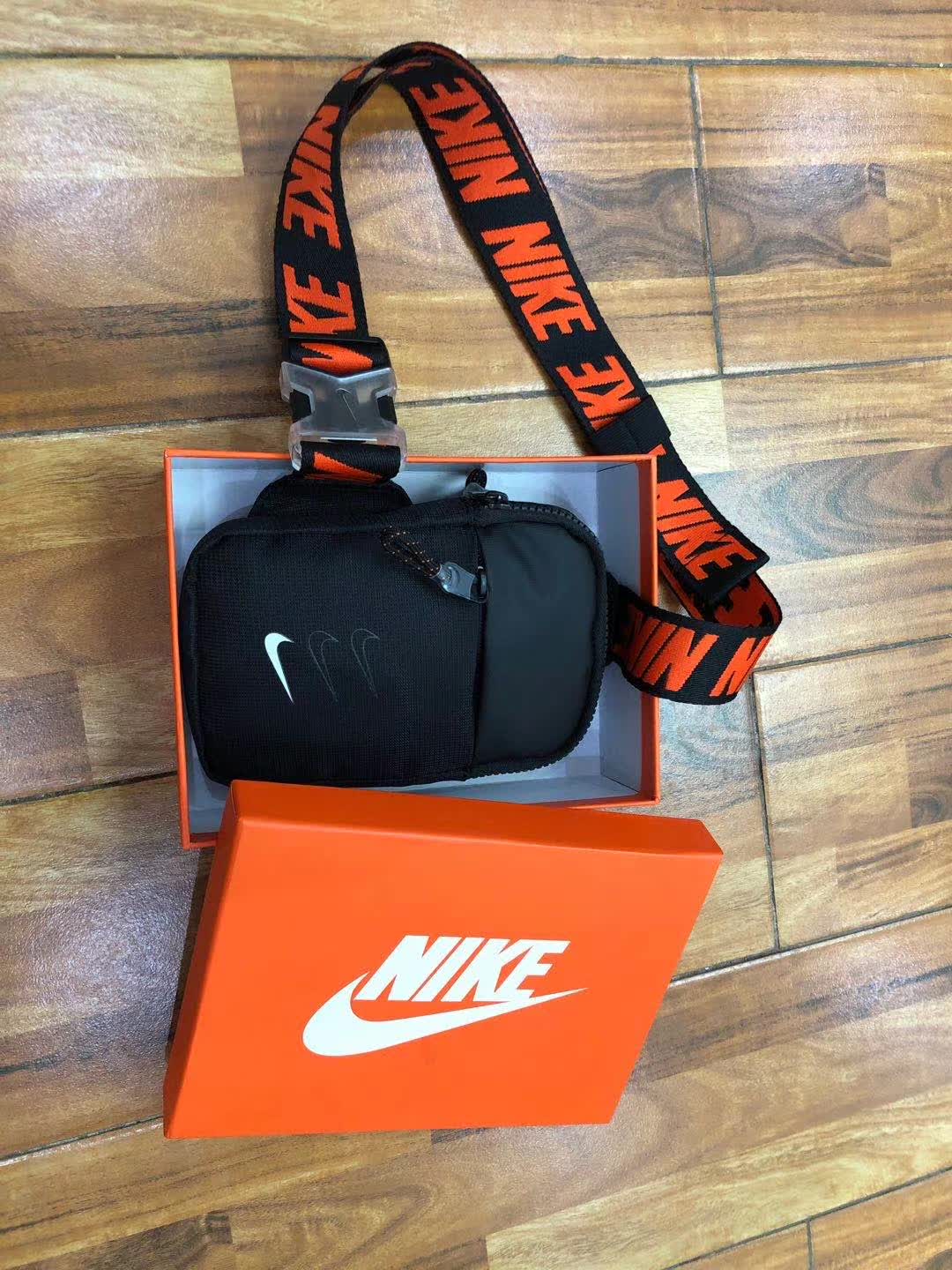 Túi Đeo Chéo Thể Thao Nike Cỡ Nhỏ Thời Trang Năng Động