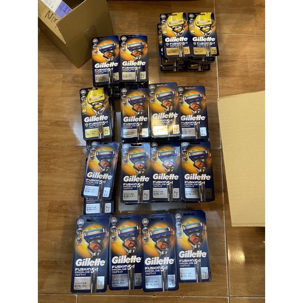 Dao cạo râu Nhật Bản cao cấp 5 lưỡi Gillette Fusion Proglide ( 1 đầu 1 cán )