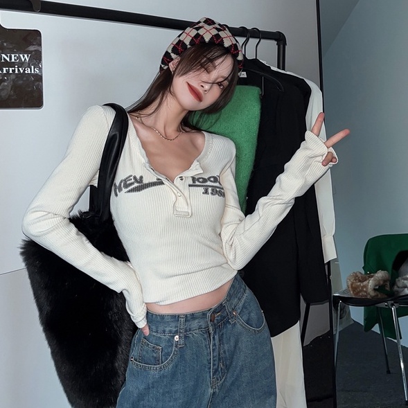 Áo dệt kim tay dài dáng ôm ngắn phong cách Mỹ cổ điển quyến rũ thời trang mùa thu 2022 cho nữ