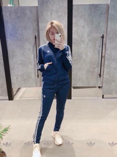 Bộ adidas 3 màu