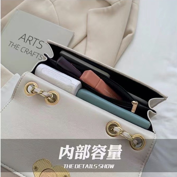 Túi Đeo Chéo Vai Họa Tiết Hình Thoi Mẫu Thời Trang Cao Cấp Sành Điệu Cho Nữ