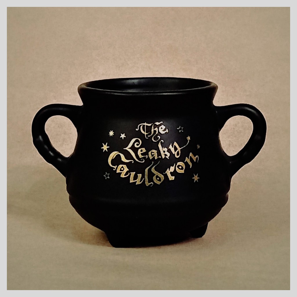 Cốc sứ hình Chiếc Vạc lủng - Harry Potter