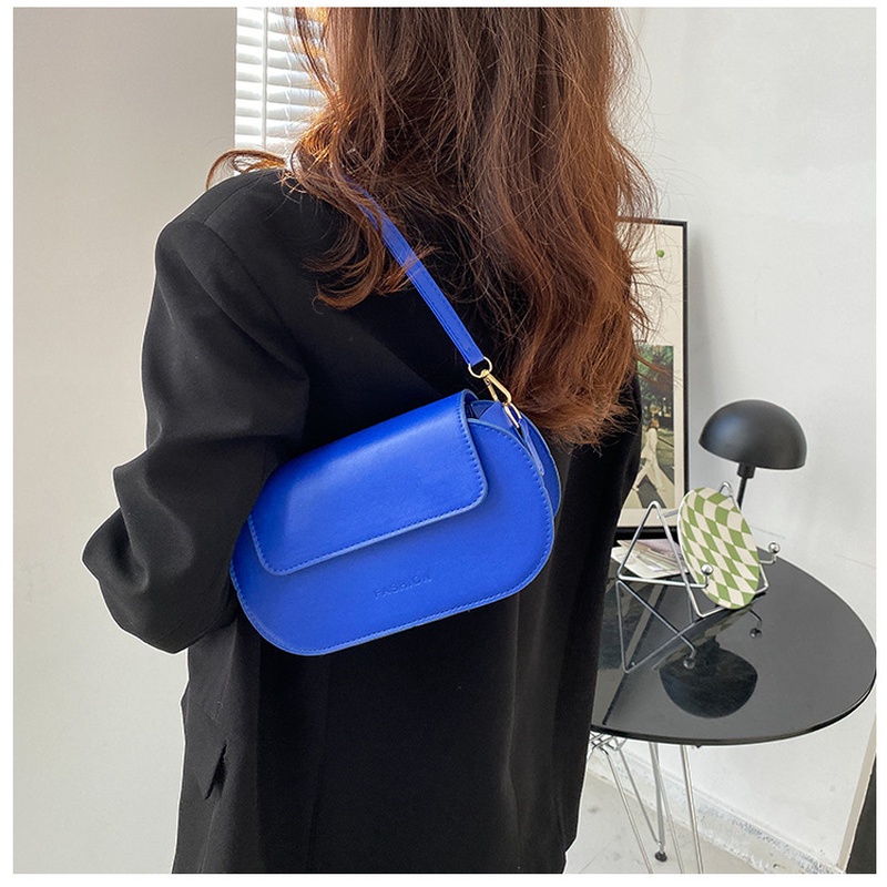 Túi Đeo Chéo Hình oval Màu Trơn Mẫu Mới 2022 NB00338