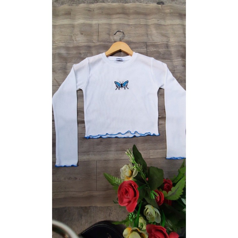 ÁO CROPTOP THÊU BƯỚM av
