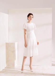 Đầm dập li phối hoa sang trọng