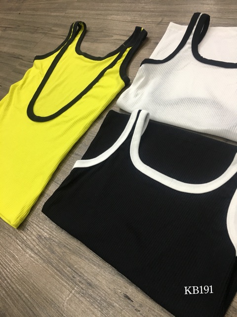 Áo 3 Lỗ Ulzzang Hở Lưng Phối Viền - 3 Màu Cực Hot | BigBuy360 - bigbuy360.vn