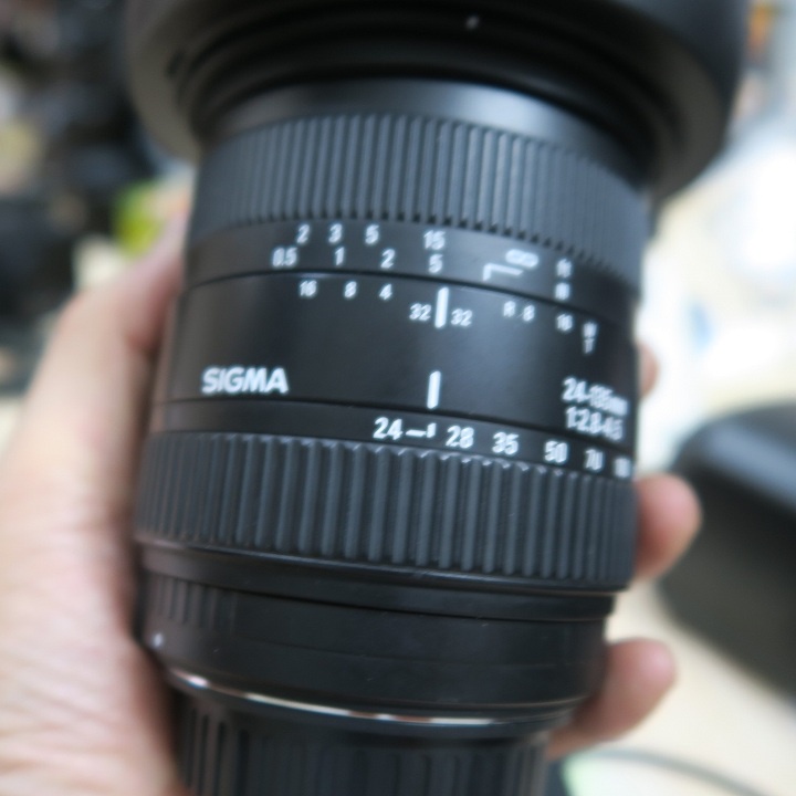 Ống kính Sigma AF 24-135 f2.8-4.5 cho máy ảnh Canon ngàm EF