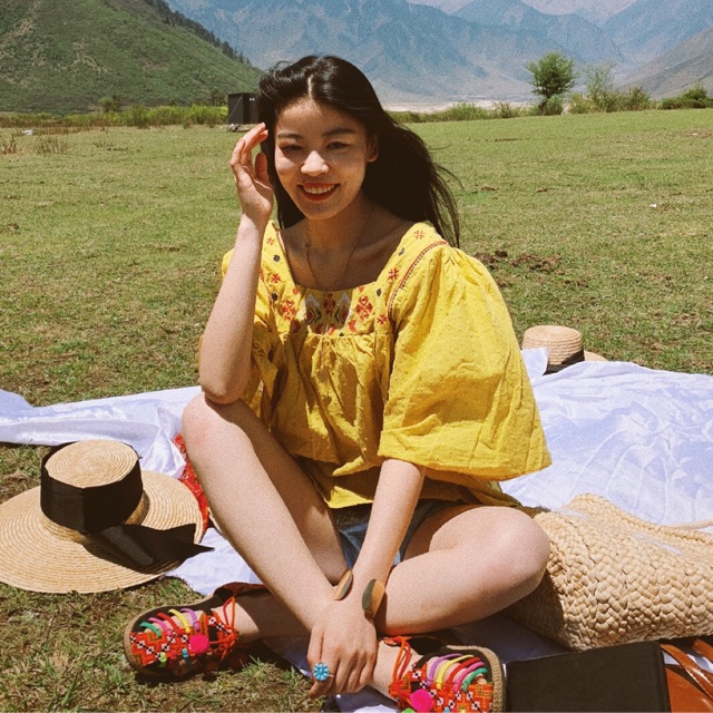 Áo hoạ tiết Boho Màu Vàng LADY STYLE & OUTFITS