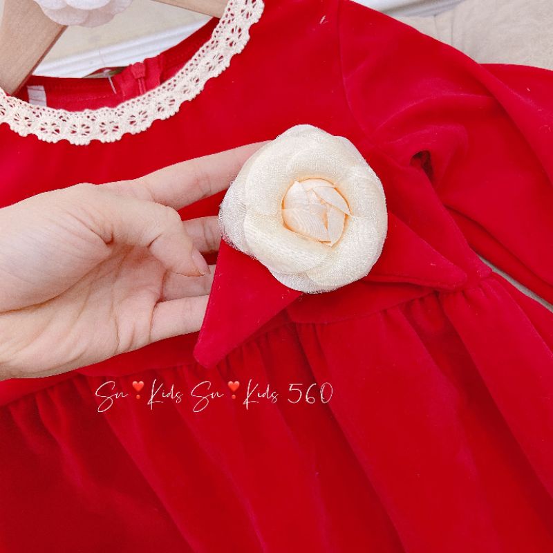Váy Nhung Đỏ Đính Hoa Kèm Nơ Cài Điệu Đà Cho Bé Gái size 1-7 tuổi (10-20 kg)