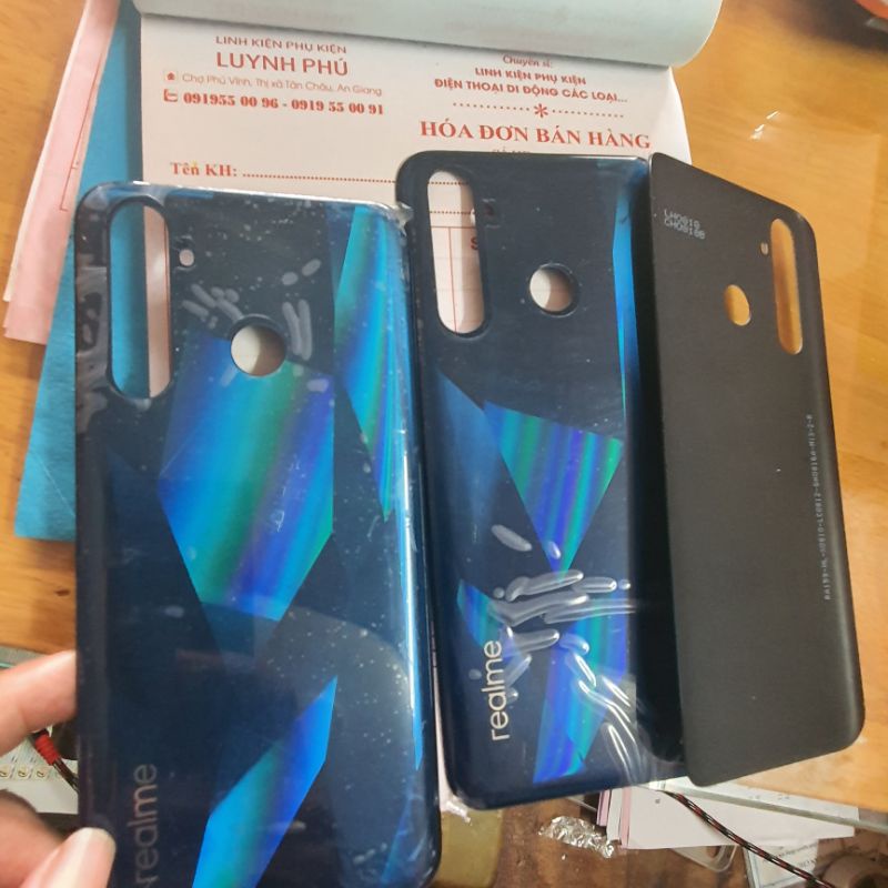 Nắp lưng realme 5 pro bao test đổi trả