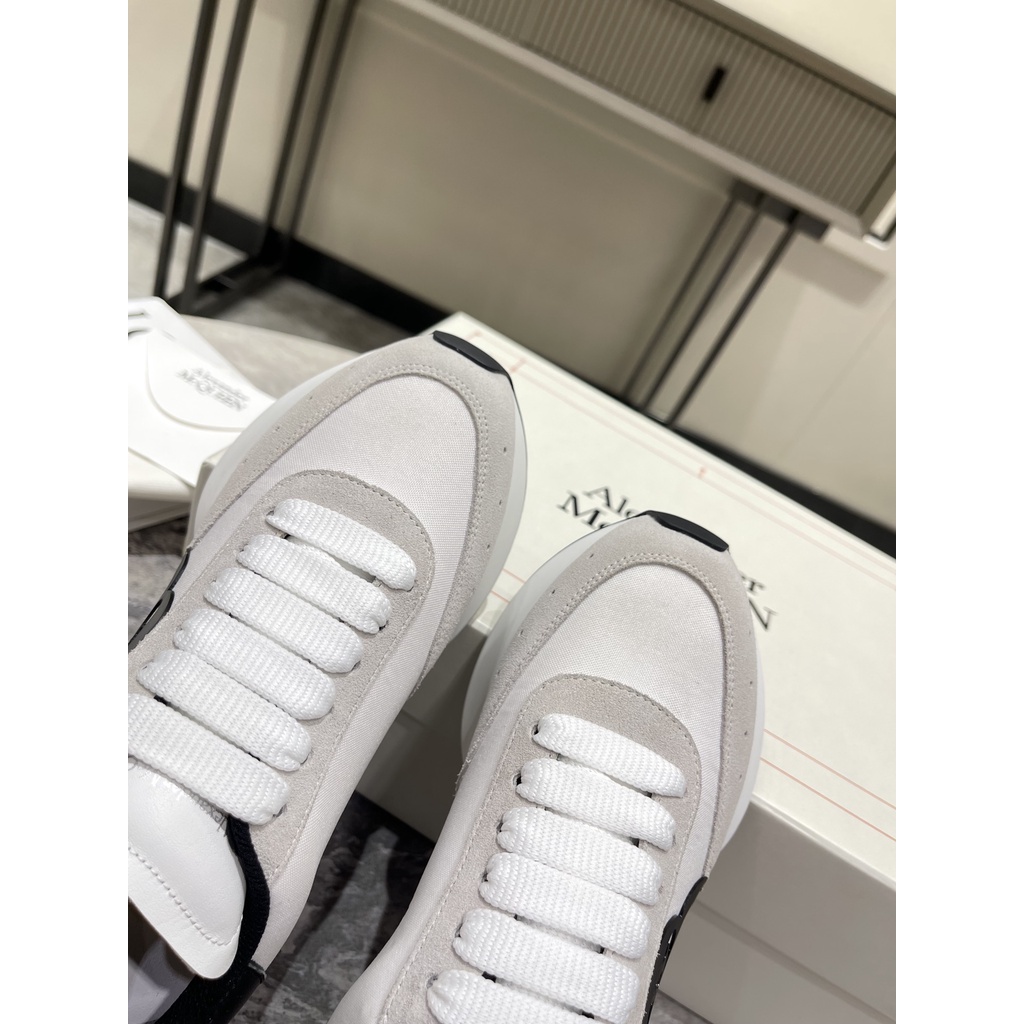 Giày thể thao thời trang nữ cao cấp 𝗔𝗹𝗲𝘅𝗮𝗻𝗱𝗲𝗿 𝗠𝗖𝗾𝘂𝗲𝗲𝗻 sành điệu, năng động