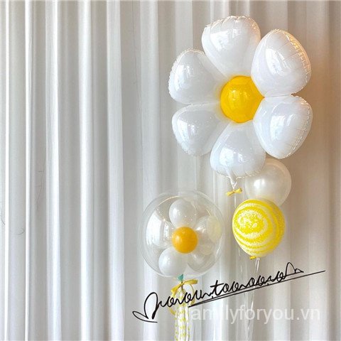 Bong bóng lá nhôm hình hoa cúc trắng dùng trang trí tiệc sinh nhật