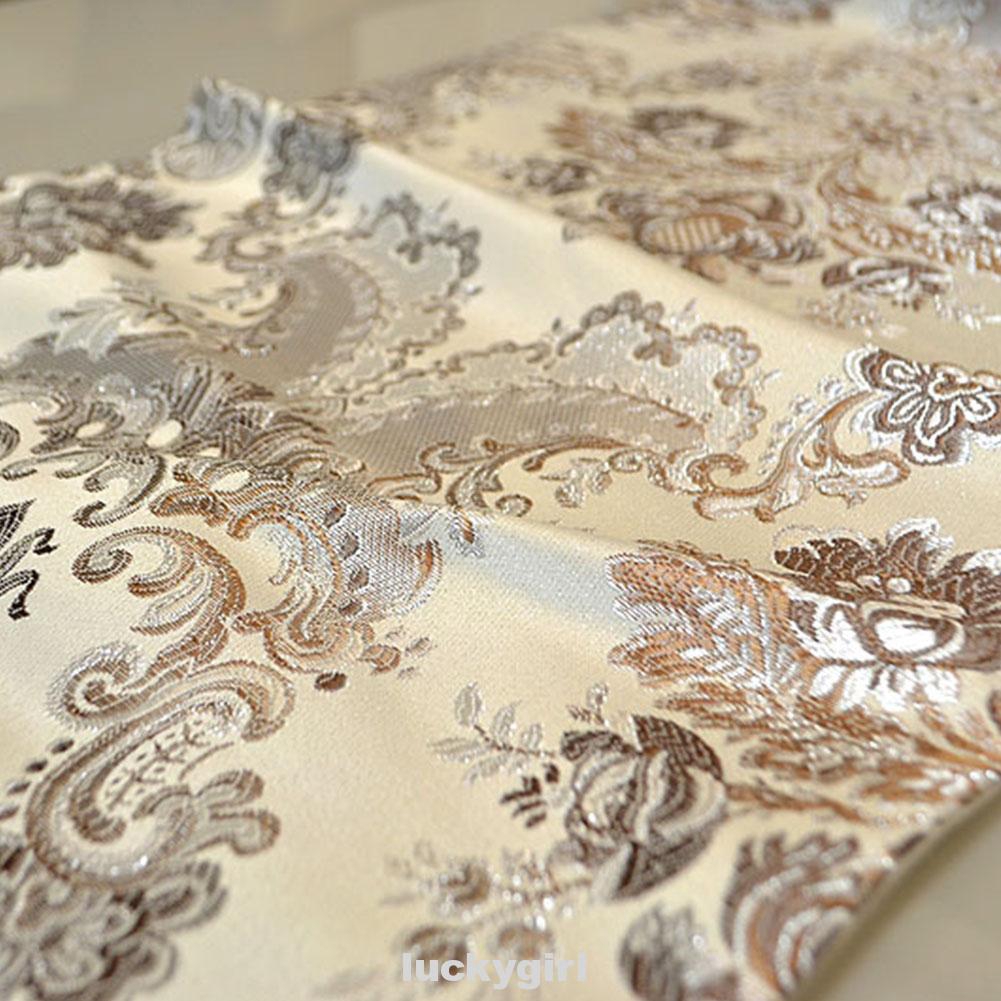 Khăn trải bàn trang trí nhà hàng phong cách châu Âu độc đáo