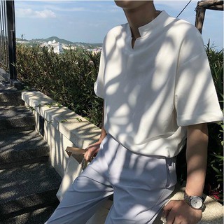 Áo thun nam cổ trụ tim Đen/Trắng