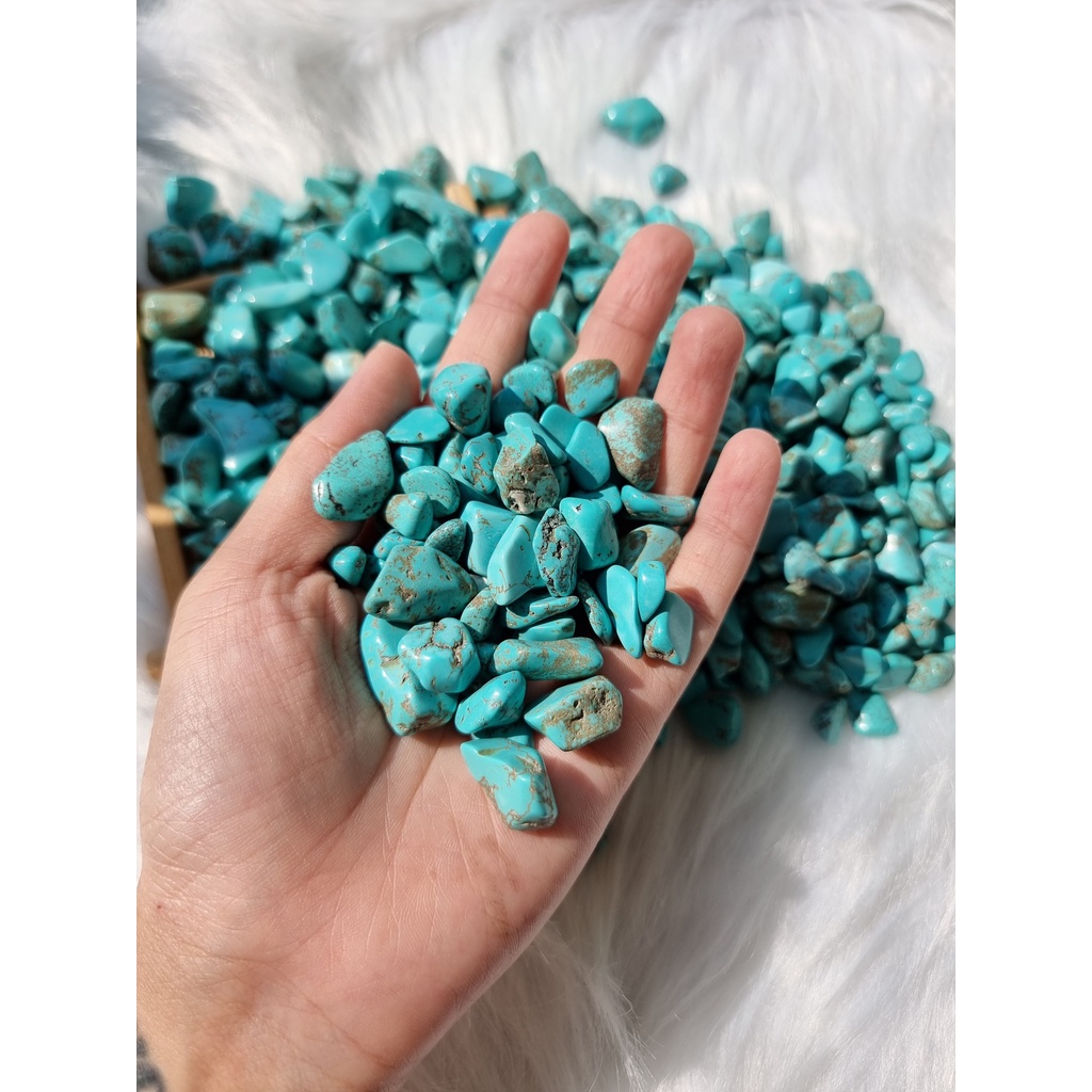 Đá vụn tự nhiên thanh tẩy Howlite xanh (Blue Howlite) dùng trong Tarot, Reiki, Phong thủy