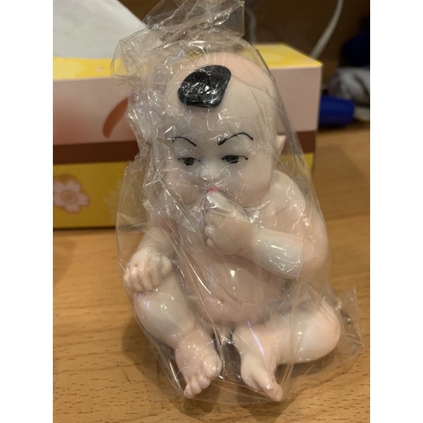 Tượng em bé/ cu tí