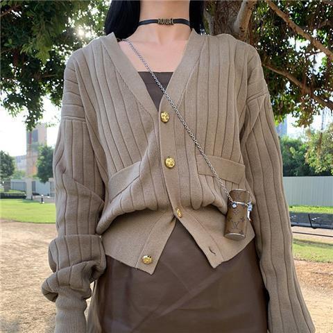 &quot;áo khoác len ngắn thời trang cổ điển.