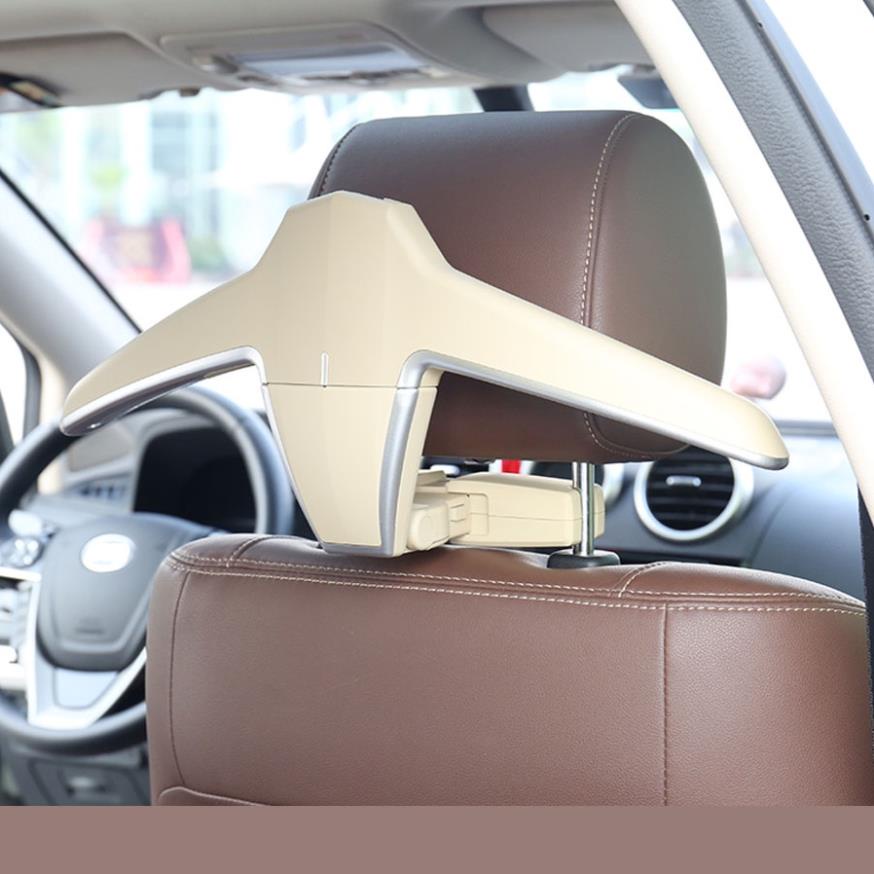 Móc treo áo ô tô giúp quần áo phẳng phiu và vào form, Móc treo áo vest trên xe hơi có thể gập gọn khi không sử dụng