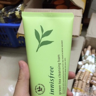 Sữa rửa mặt trà xanh innisfree