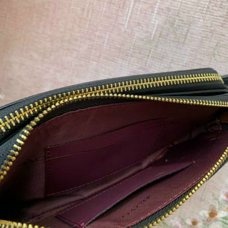 Túi Coach đeo chéo 2 ngăn