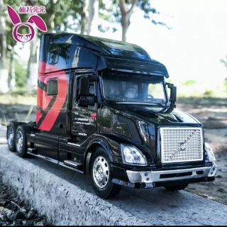 Xe mô hình đầu kéo Volvo VN780 hợp kim 1:32