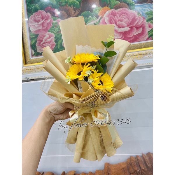 Bó hoa Hướng Dương 3 bông siêu to kèm lá táo giá lẻ bằng sỉ