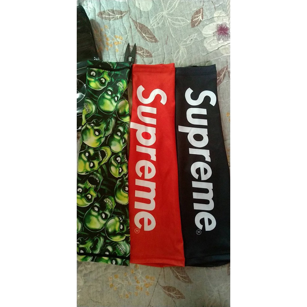 Bao tay Bape cá mập Champion Supreme - SẴN HÀNG