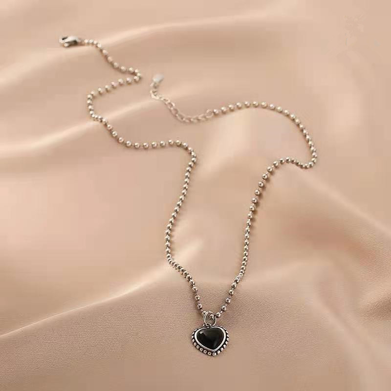 Dây chuyền hợp kim mặt hình trái tim phong cách retro kiểu dáng thời trang