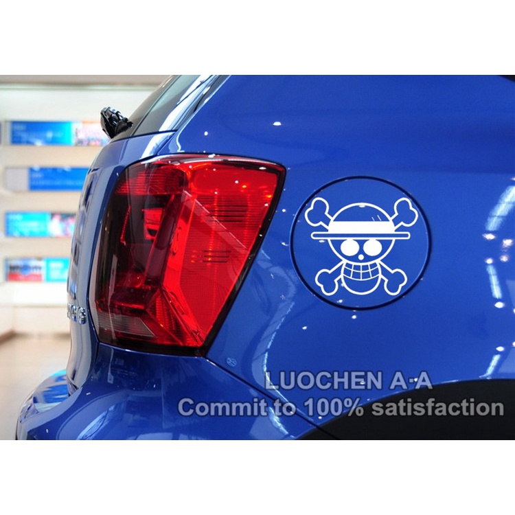 Miếng Dán Trang Trí Nắp Bình Xăng Xe Hơi / Laptop / Ipad Họa Tiết ONE PIECE Màu Phản Quang Độc Đáo