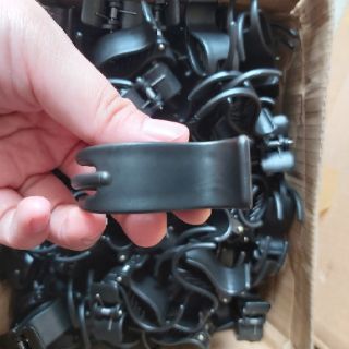 kẹp càng cua 3 răng nhám đen