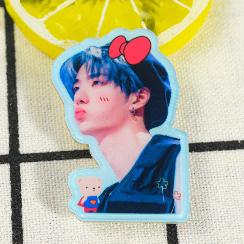 Ghim cài áo hình bằng acrylic họa tiết ngôi sao thần tượng Trung Quốc