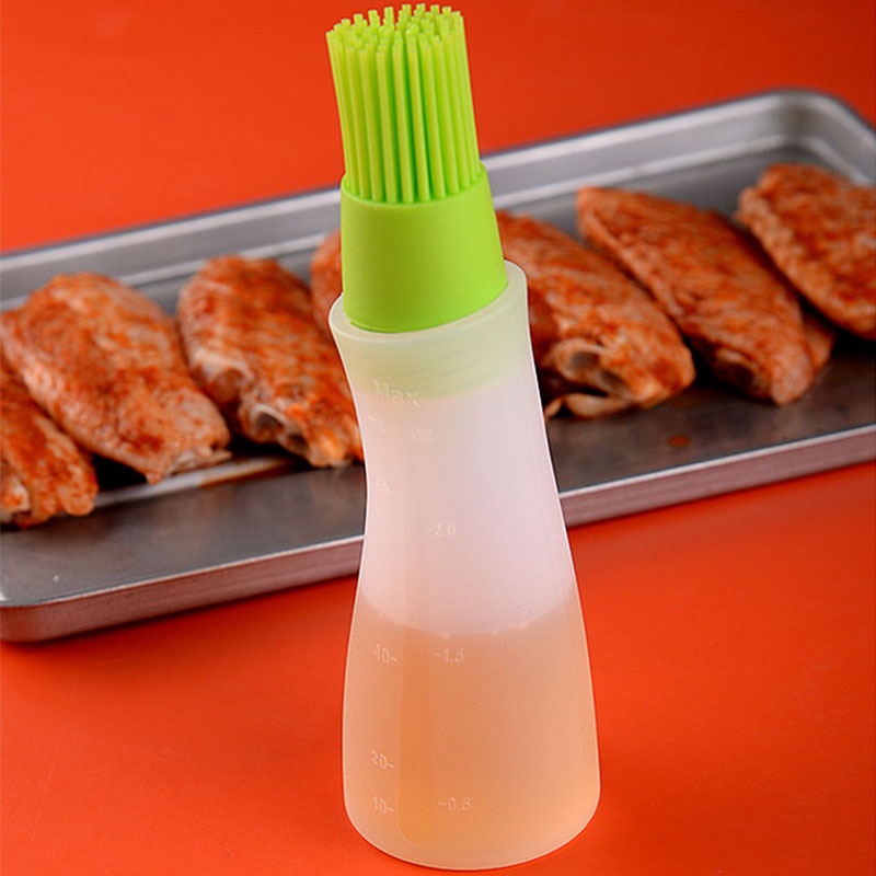 Chai đựng dầu có cọ phết HOUSEEKER làm từ silicon sử dụng tiện lợi