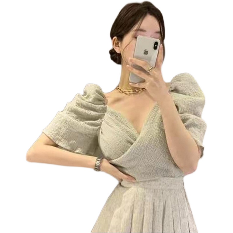 Hàng Mới Về Áo Sơ Mi Tay Phồng Cổ Chữ V Thời Trang Hàn Quốc Cho Nữ