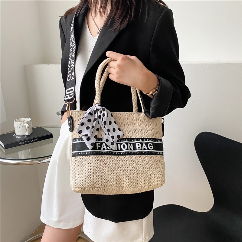 Túi Cói Dorio Kèm Khăn Bi