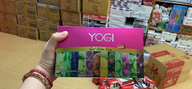 GEL RỬA TAY KHÔ YOGI 70ml ( giao mùi ngẫu nhiên) | BigBuy360 - bigbuy360.vn