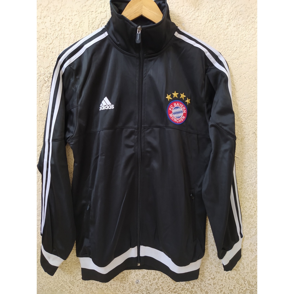 Áo khoác đá bóng Bayern đen