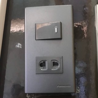 Hạt Công Tắc 1 Chiều Màu Đen Wide Panasonic