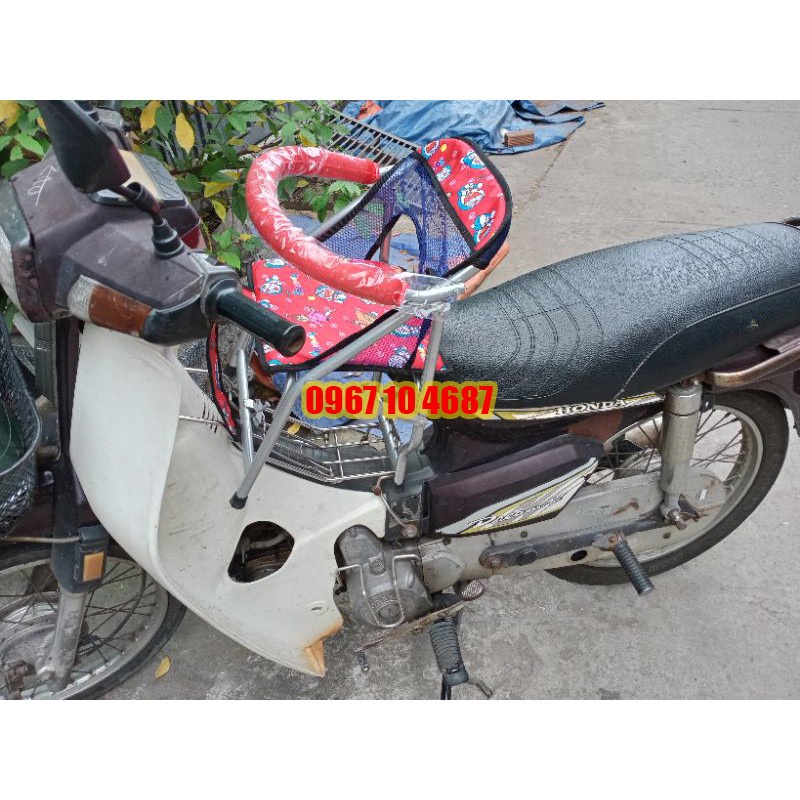 Ghế đi xe máy cho bé xếp gọn xe số