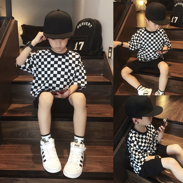 Áo thun tay ngắn dáng rộng kẻ sọc caro trắng đen kiểu hip hop Hàn Quốc thời trang mùa hè cho bé trai 2021
