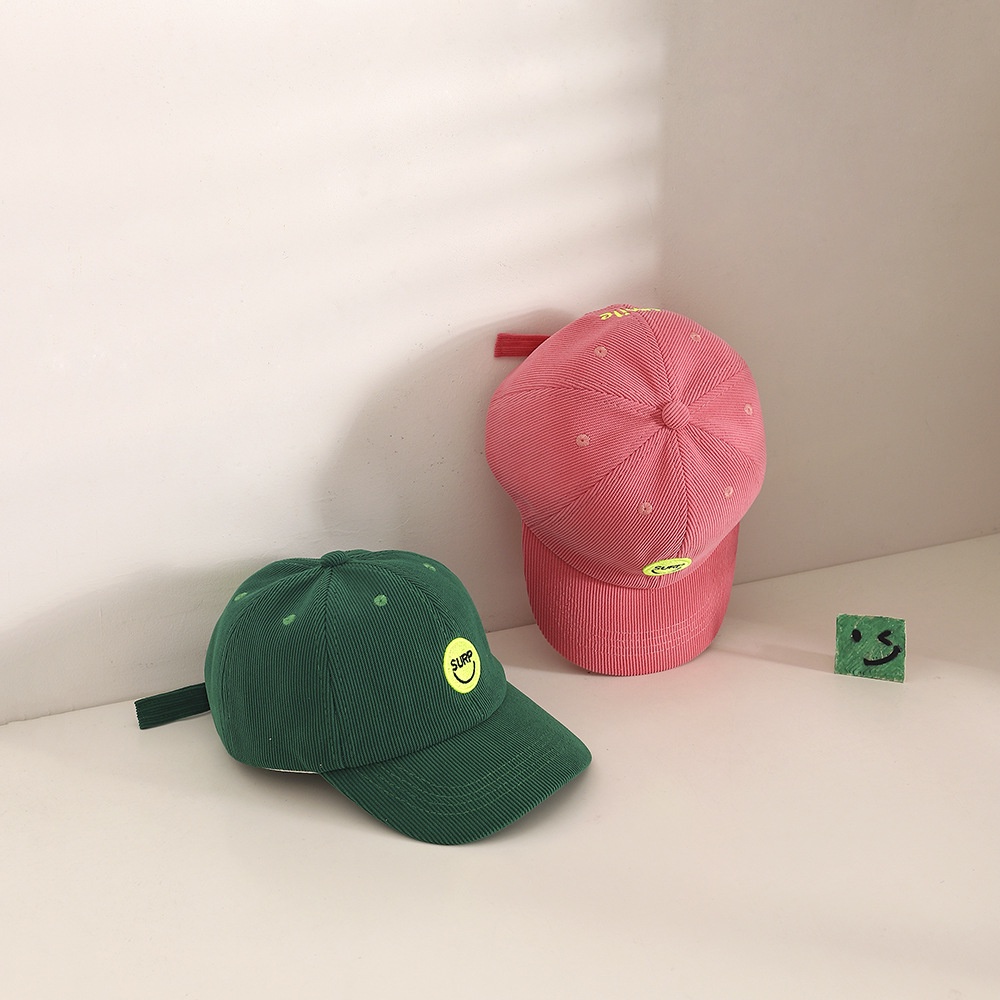 Mũ Lưỡi Trai Nhung Thêu Chữ Mặt Cười Phong Cách Hàn Quốc Mới Cho Bé