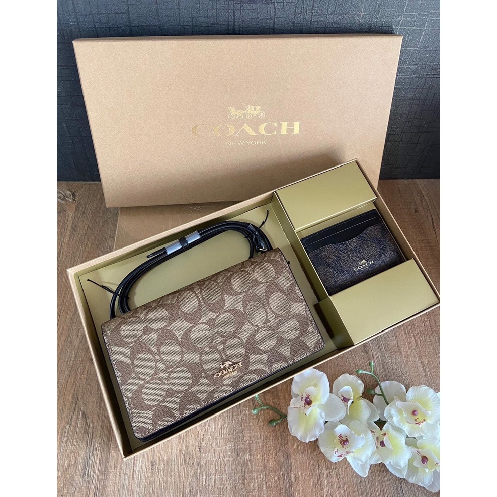 Set túi ví nữ chính hãng Coach cực xinh Logo truyền thống Size 20cm