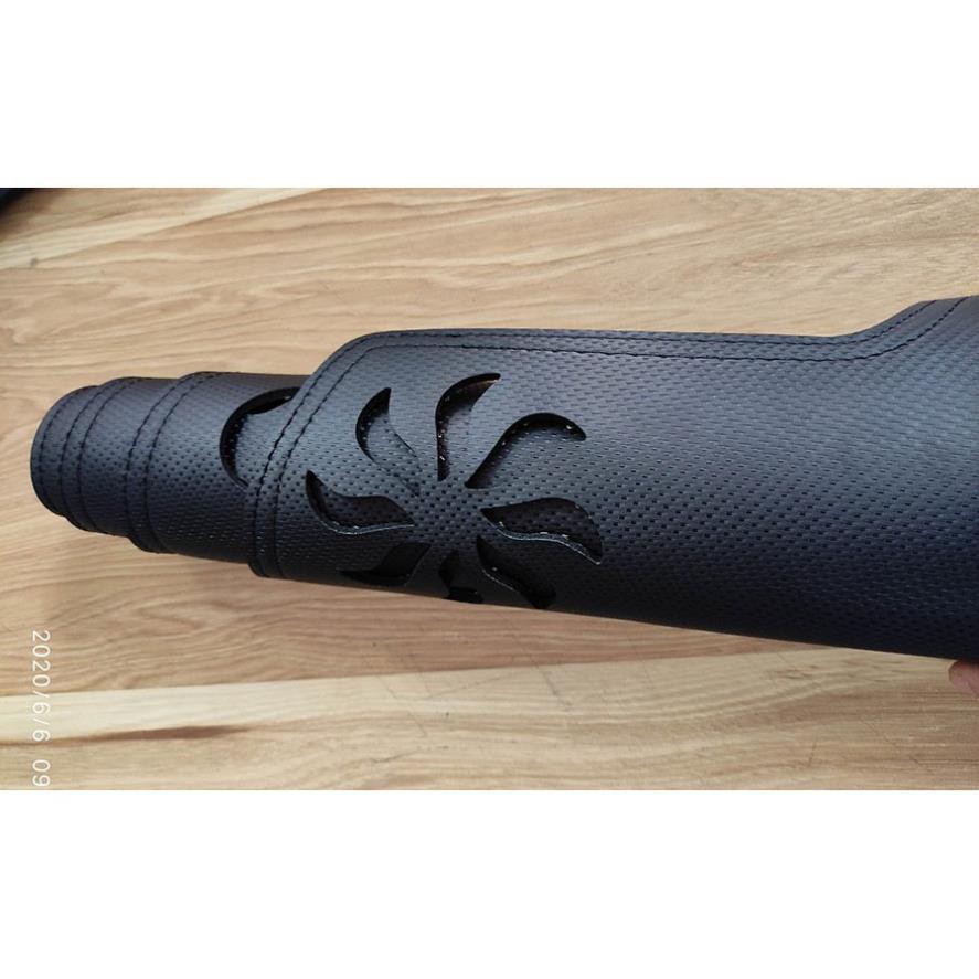 Thảm Taplo Da Ford Focus 2009 - 2021 Da Carbon có chống trượt