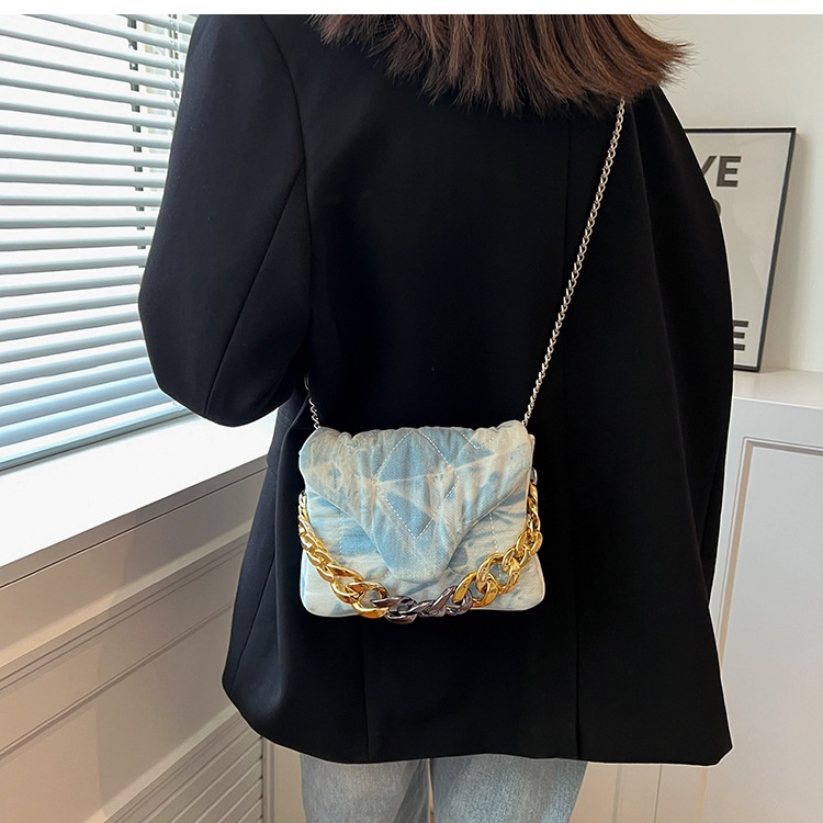 Túi Đeo Chéo Vai Vải Denim Phối Dây Xích Thời Trang Dành Cho Nữ