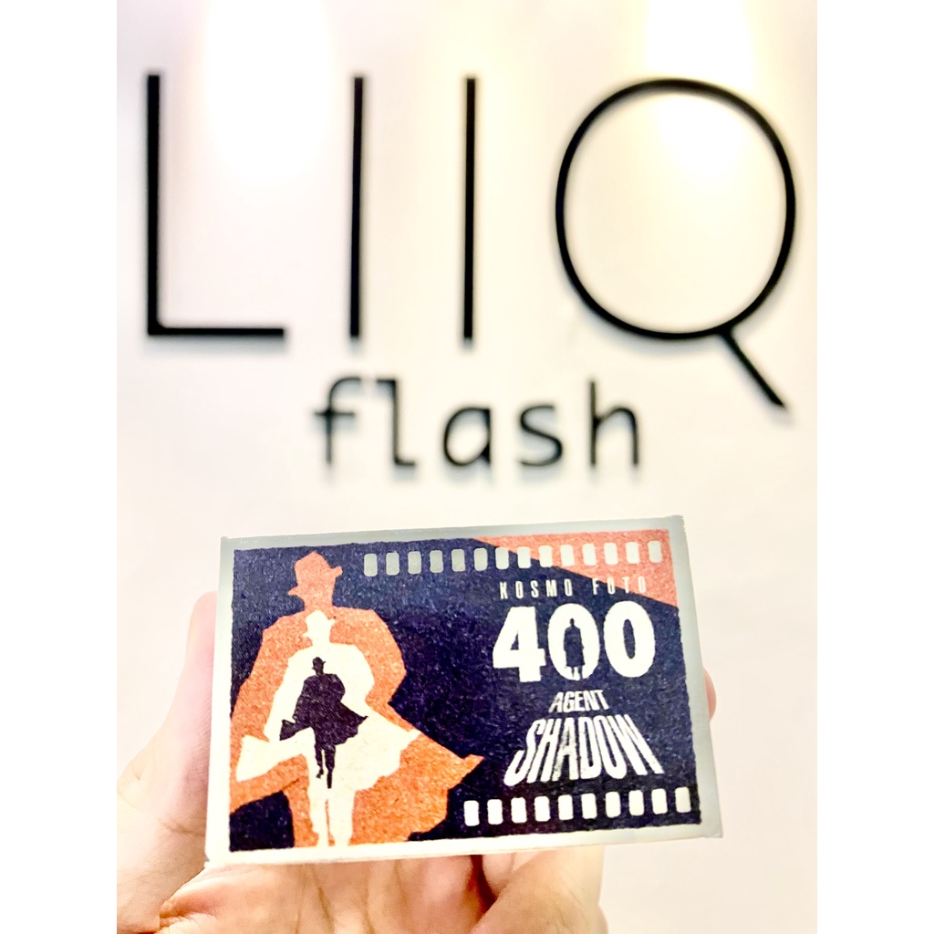 Phim Kosmo Foto Agent Shadow ISO 400, Đen Trắng B&W, 135/35mm x 36 Kiểu, In Date Cho Máy Chụp Ảnh Film - LIIQ Flash