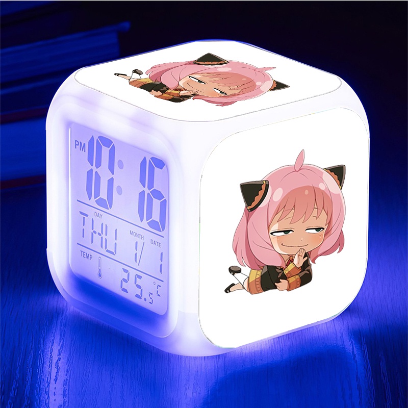 Đồng hồ báo thức để bàn in hình SPY x Family ver nằm gia đình điệp viên anime chibi dễ thương xinh xắn đèn LED đổi màu