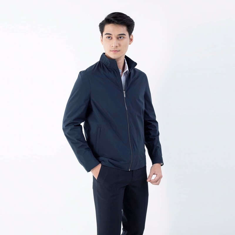 Áo khoác gió 2 lớp ARISTINO Ajk009w1 Giá hãng 1.250K sale 45%