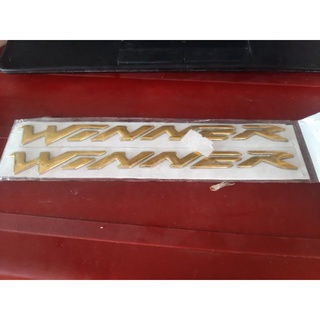 Tem chữ nổi Winner (1 cặp)