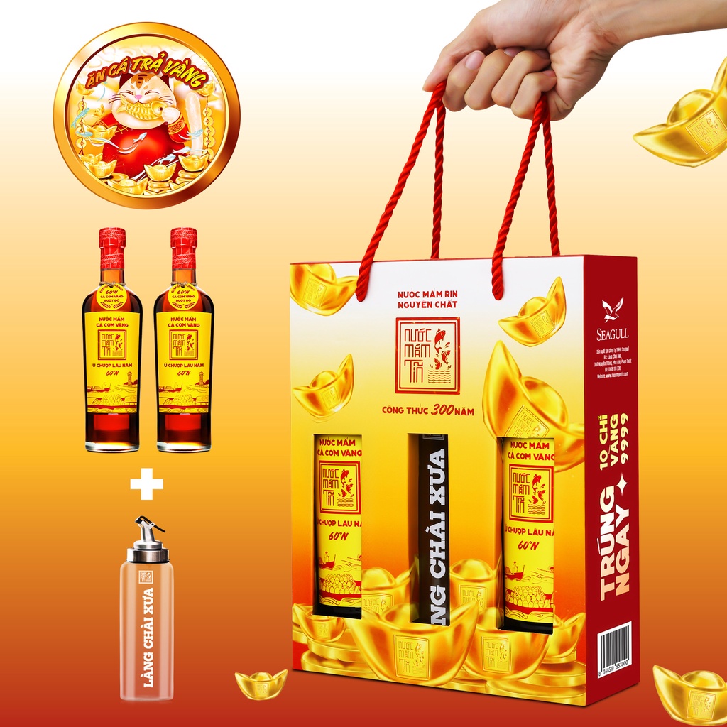 Quà tết 2023 Cặp 2 chai mắm Tĩn Cá Cơm Vàng 60 đạm 500ml/chai ủ chượp lâu năm và 1 bình rót một chạm cao cấp 500ml/bình