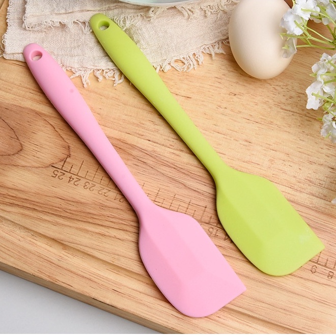 Phới trộn bột, spatula silicon chịu nhiệt, đúc liền dùng để trộn/ vét bột/kem, dài 21cm
