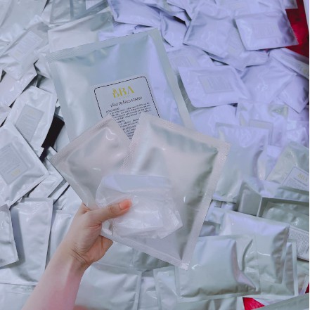 Tắm trắng toàn thân, body bật tông nhanh sau liệu trình đặc biệt không vàng lông, không châm chít, không khô da BBA- TTM